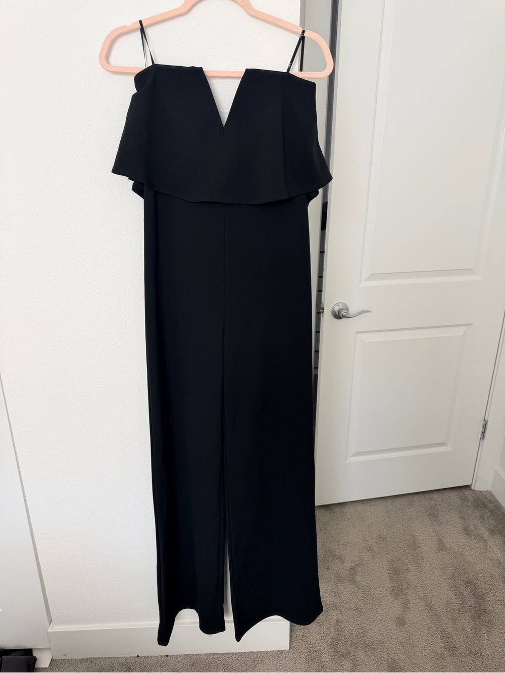 Lulu's Black strapless Wide-Leg Jumpsuit